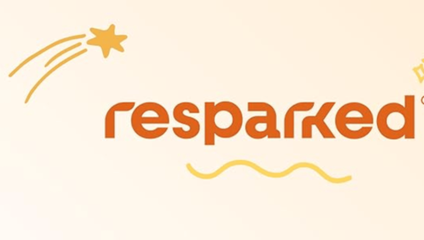 FlyHugz        Helped launch and scale FlyHugz® on Amazon     with standout branding and     optimized listings.