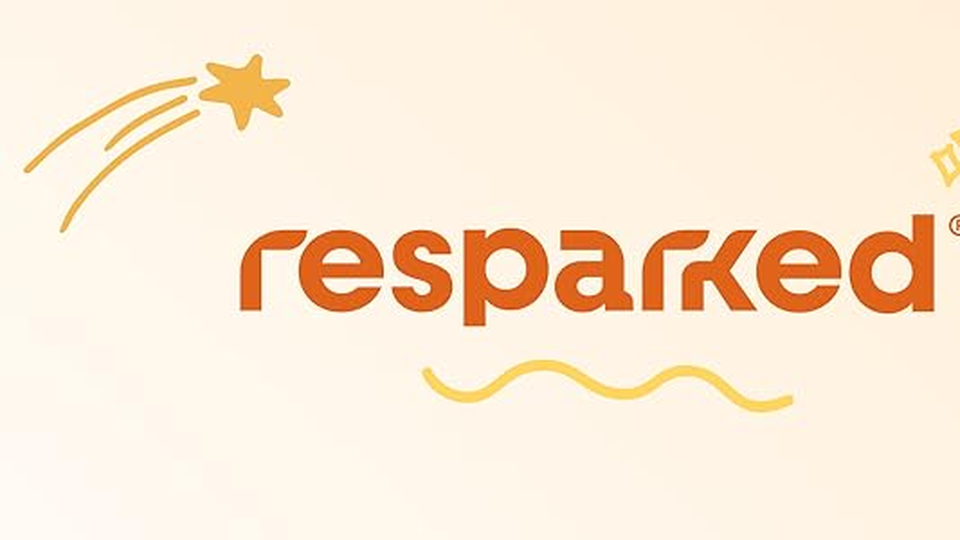 FlyHugz        Helped launch and scale FlyHugz® on Amazon     with standout branding and     optimized listings.